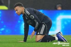 勇士复仇雄鹿！库里31+7+7梅尔顿5三分轰22分新高 字母哥空砍34+10